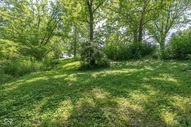 647 N 100 W, Franklin, IN 46131