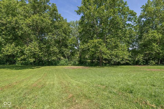 647 N 100 W, Franklin, IN 46131