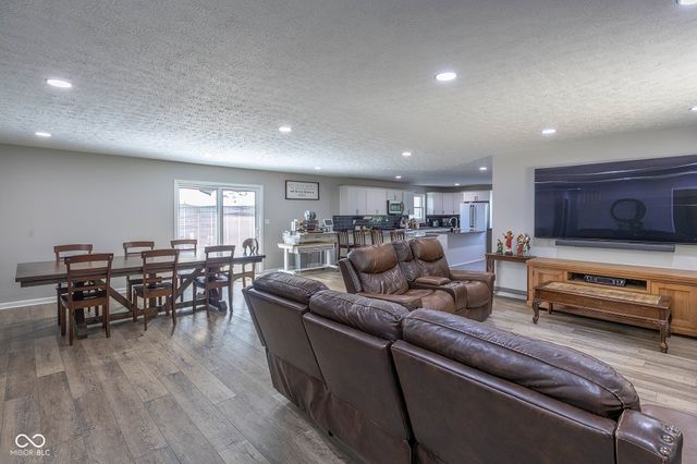 647 N 100 W, Franklin, IN 46131