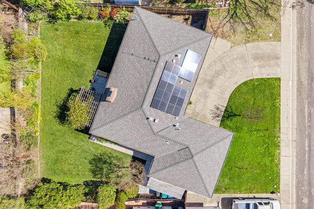 405 Garner Ln, Stockton, CA 95207