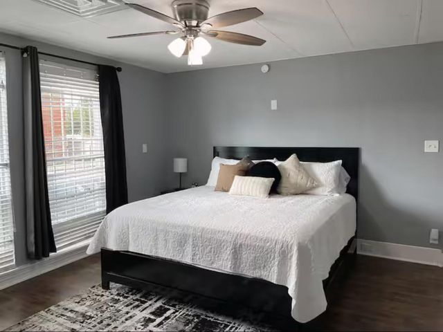 4201 Irvington Boulevard, Houston, TX 77009