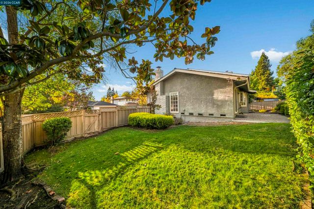 407 La Quinta Ct, Danville, CA 94526