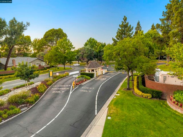 407 La Quinta Ct, Danville, CA 94526