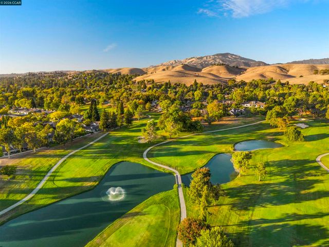 407 La Quinta Ct, Danville, CA 94526