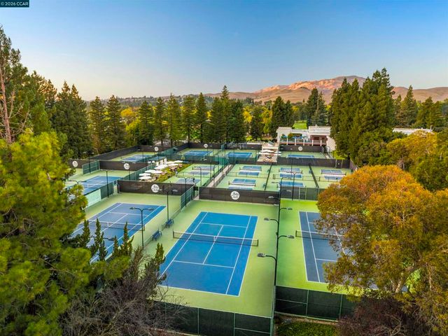407 La Quinta Ct, Danville, CA 94526