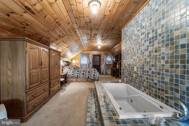 365 MEADE RD, Susquehanna, PA 18847