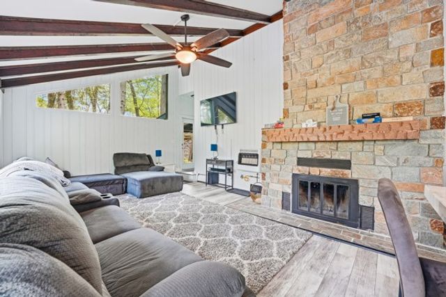 2589 Beechwood, Wilmington Twp, PA 16142