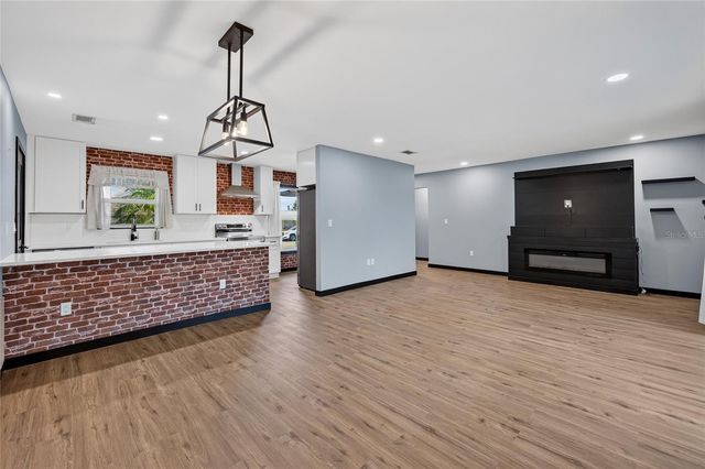 27072 HILLSHIRE LANE, Punta Gorda, FL 33983