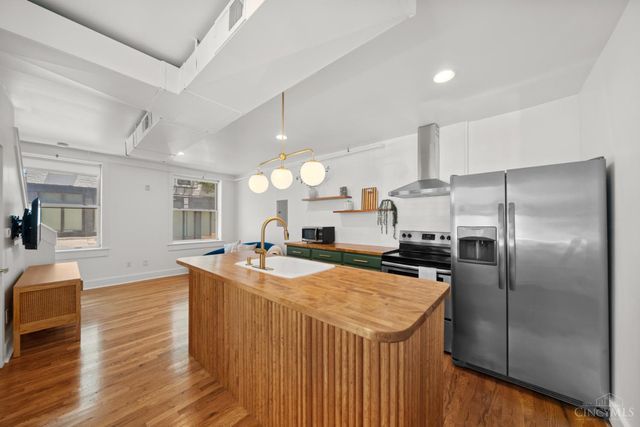 15 W Fifteenth Street, Cincinnati, OH 45202