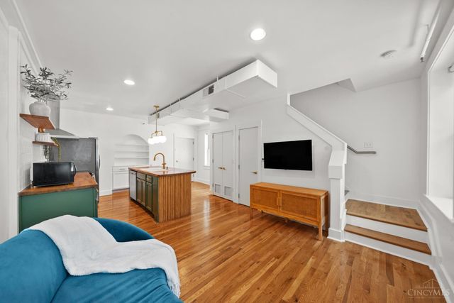 15 W Fifteenth Street, Cincinnati, OH 45202