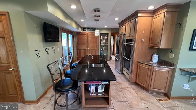 12 ELINOR AVE, Stratford, NJ 08084