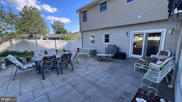 12 ELINOR AVE, Stratford, NJ 08084