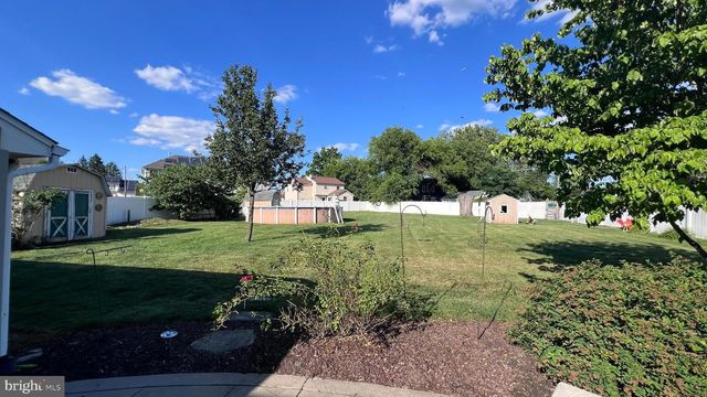 12 ELINOR AVE, Stratford, NJ 08084