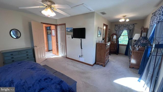 12 ELINOR AVE, Stratford, NJ 08084