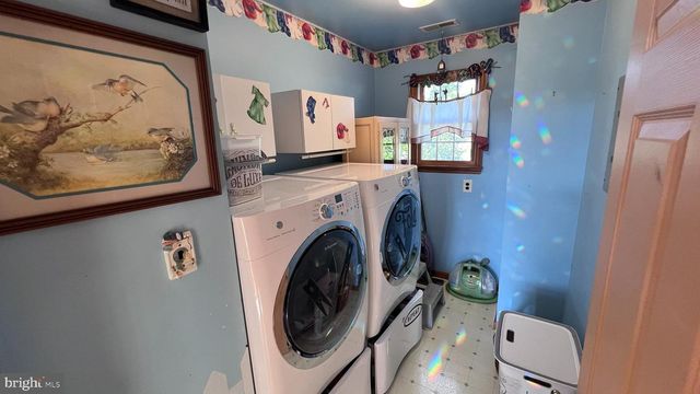 12 ELINOR AVE, Stratford, NJ 08084