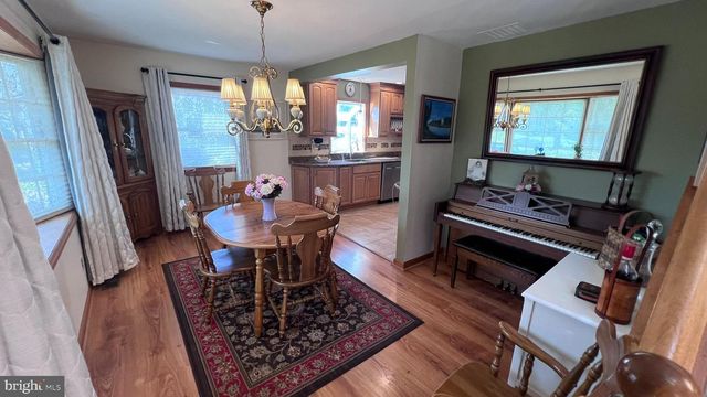 12 ELINOR AVE, Stratford, NJ 08084