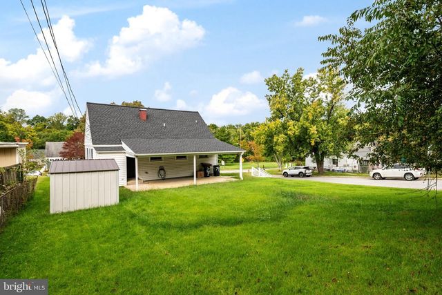741 SILVER CREEK RD, Pikesville, MD 21208