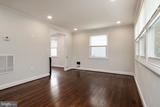 741 SILVER CREEK RD, Pikesville, MD 21208