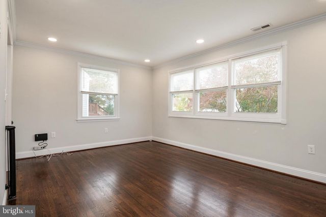 741 SILVER CREEK RD, Pikesville, MD 21208