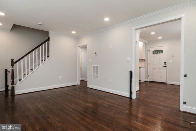 741 SILVER CREEK RD, Pikesville, MD 21208