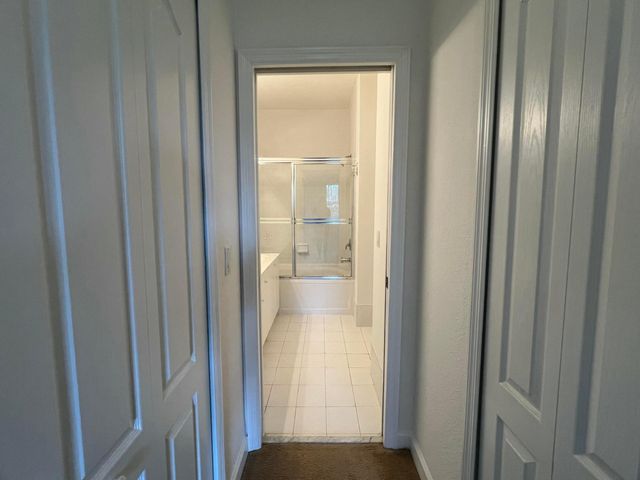 150 Jacaranda Country Club Drive 102, Plantation, FL 33324