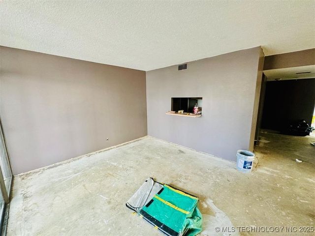 410 W 7th Street 223, Tulsa, OK 74119