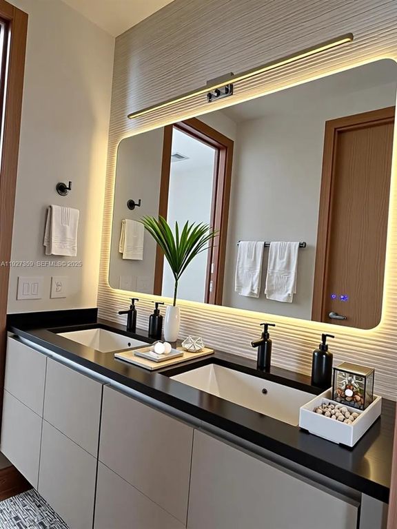 Image 33 of property listing at 1729 NE 16th Ter, Fort Lauderdale, FL 33305