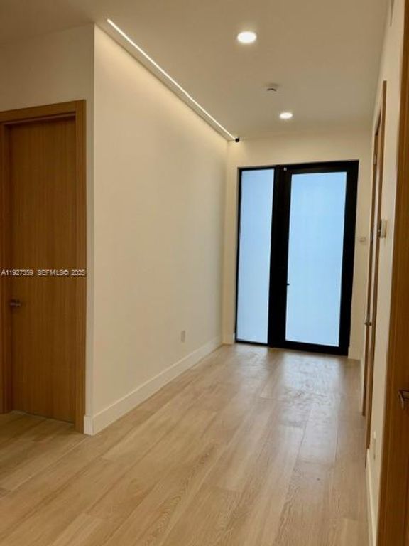 Image 51 of property listing at 1729 NE 16th Ter, Fort Lauderdale, FL 33305