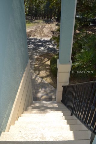 32 Corrine Ln, Hilton Head Island, SC 29928