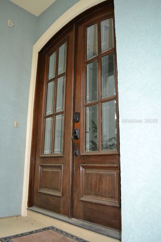 32 Corrine Ln, Hilton Head Island, SC 29928