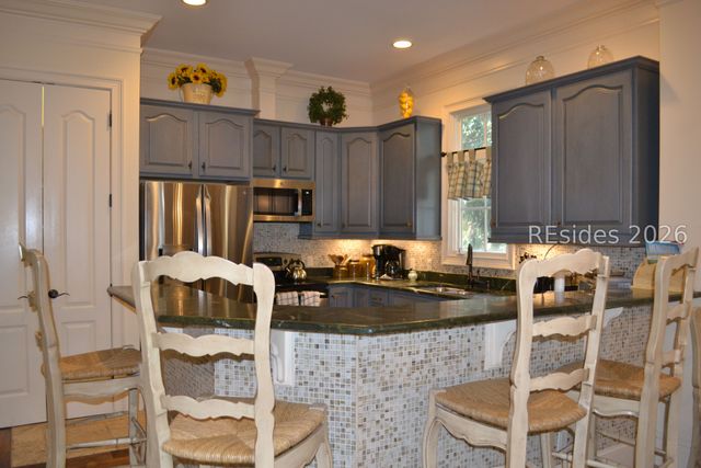 32 Corrine Ln, Hilton Head Island, SC 29928