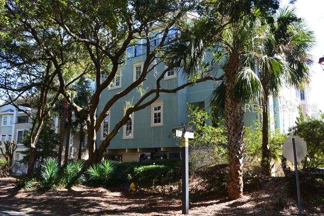 32 Corrine Ln, Hilton Head Island, SC 29928