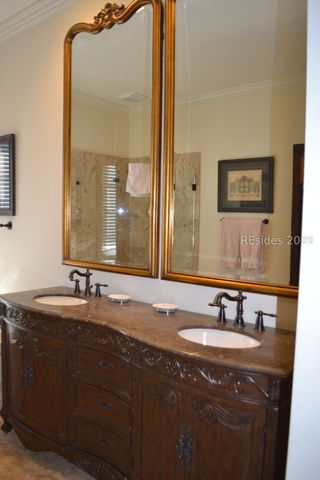 32 Corrine Ln, Hilton Head Island, SC 29928