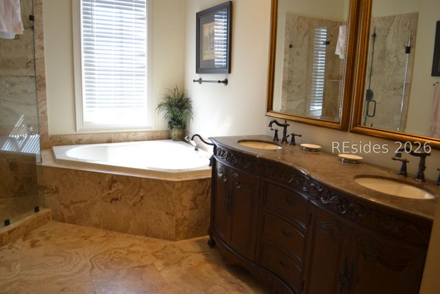 32 Corrine Ln, Hilton Head Island, SC 29928