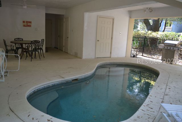 32 Corrine Ln, Hilton Head Island, SC 29928