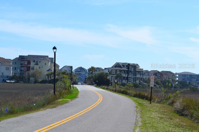 32 Corrine Ln, Hilton Head Island, SC 29928