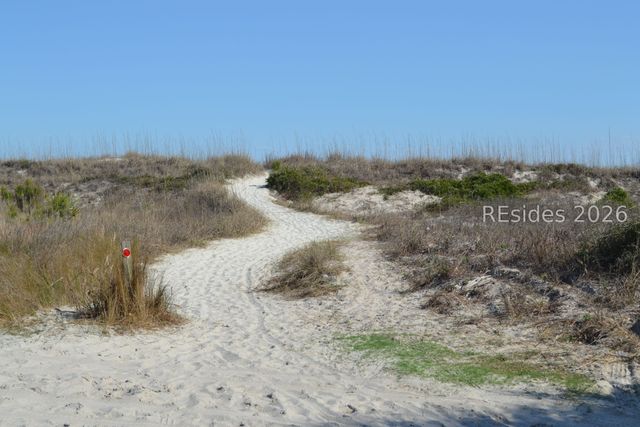 32 Corrine Ln, Hilton Head Island, SC 29928