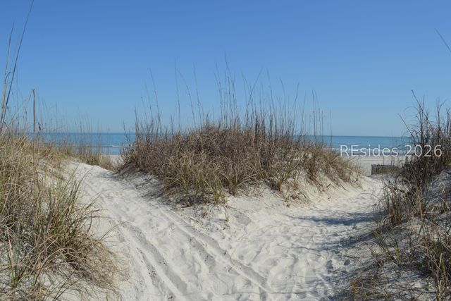 32 Corrine Ln, Hilton Head Island, SC 29928