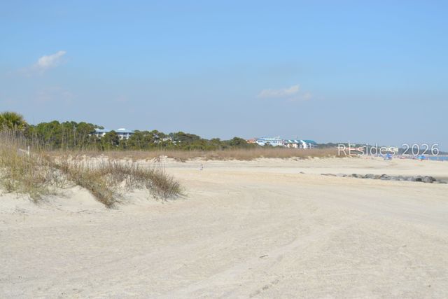 32 Corrine Ln, Hilton Head Island, SC 29928