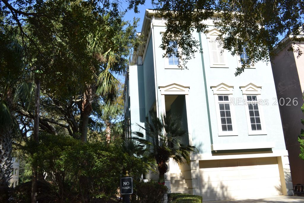 32 Corrine Ln, Hilton Head Island, SC 29928