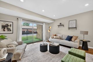 41 Centre St 106, Brookline, MA 02446