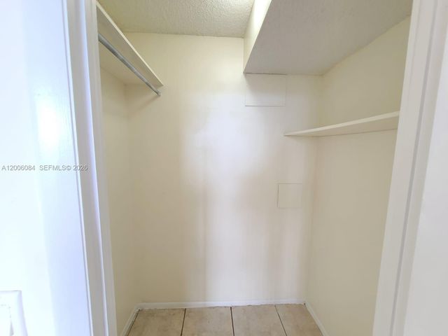 15600 NW 7th Ave 709, Miami, FL 33169