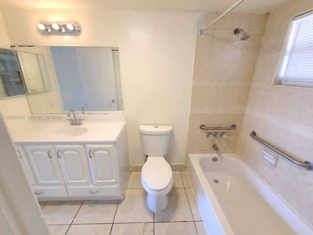 15600 NW 7th Ave 709, Miami, FL 33169