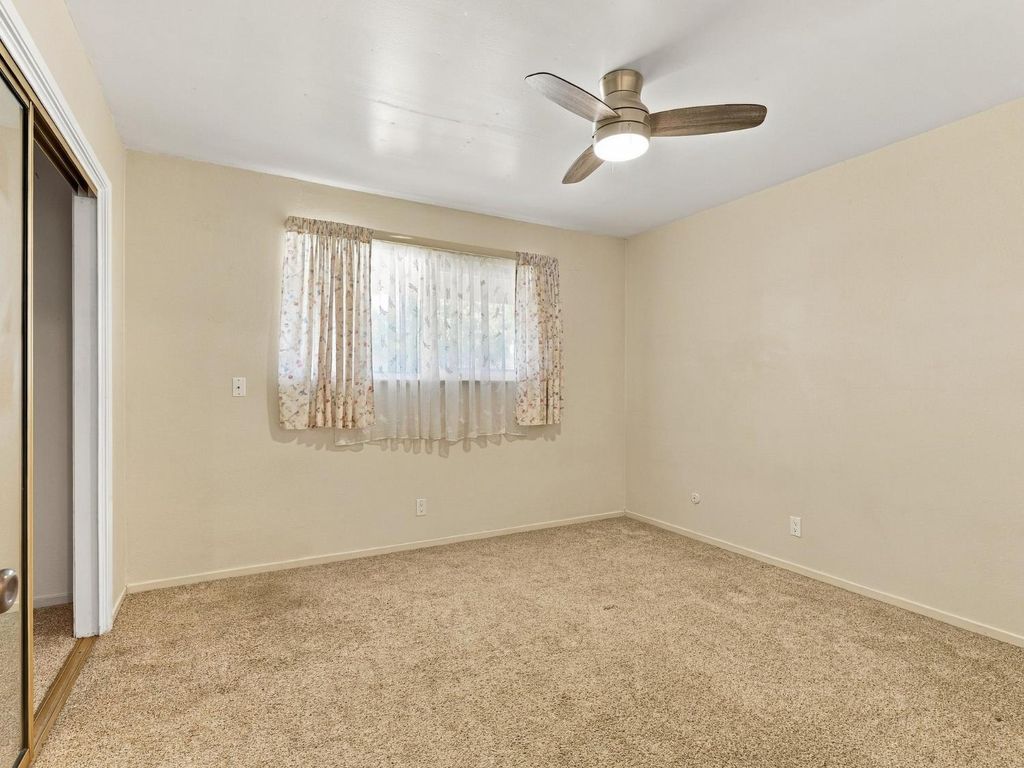 Image 28 of property listing at 5170 E Huntington, Fresno, CA 93727