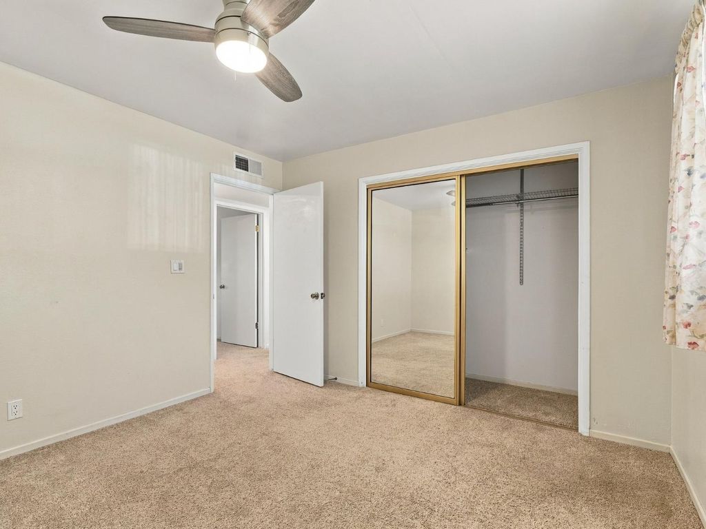 Image 29 of property listing at 5170 E Huntington, Fresno, CA 93727
