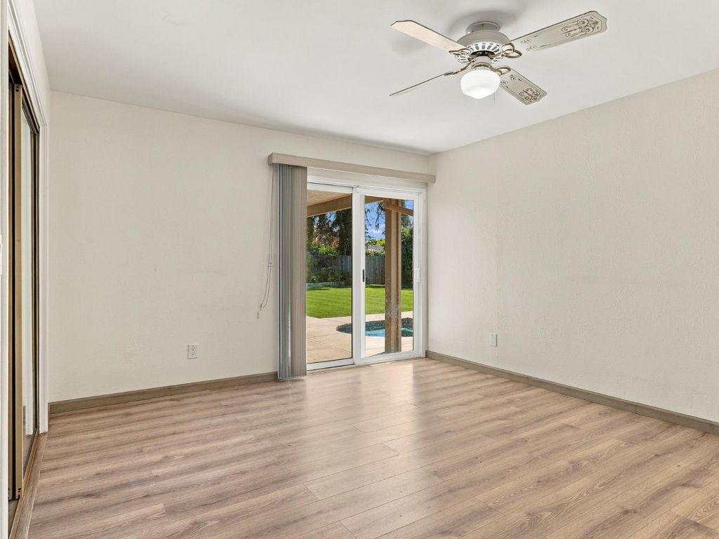 Image 35 of property listing at 5170 E Huntington, Fresno, CA 93727