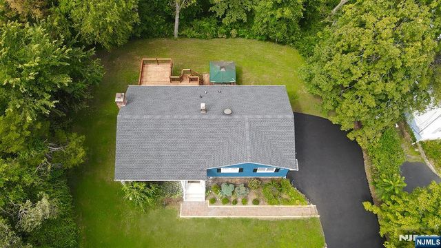 28 Forest Place, Montville Township, NJ 07082