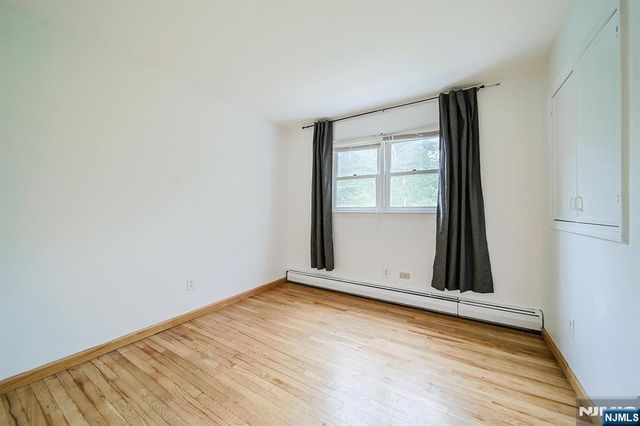 28 Forest Place, Montville Township, NJ 07082
