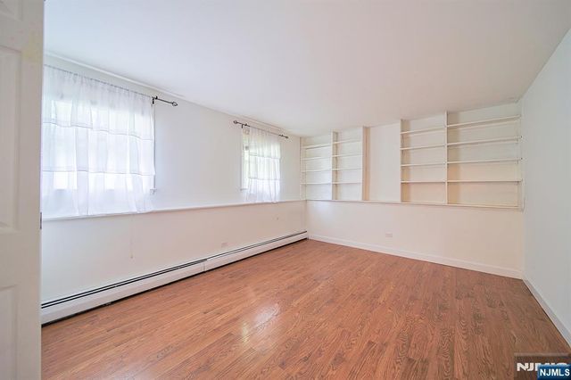 28 Forest Place, Montville Township, NJ 07082