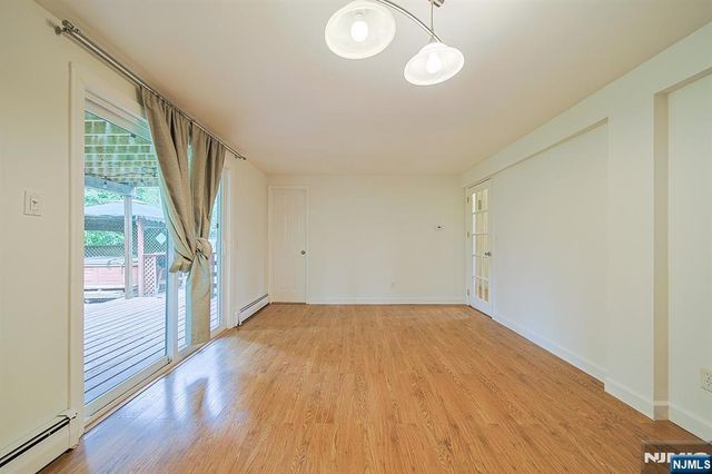 28 Forest Place, Montville Township, NJ 07082
